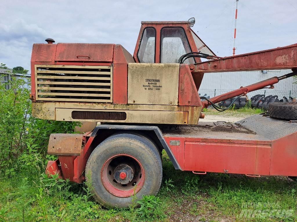 Poclain TY 45 Excavatoare cu roti