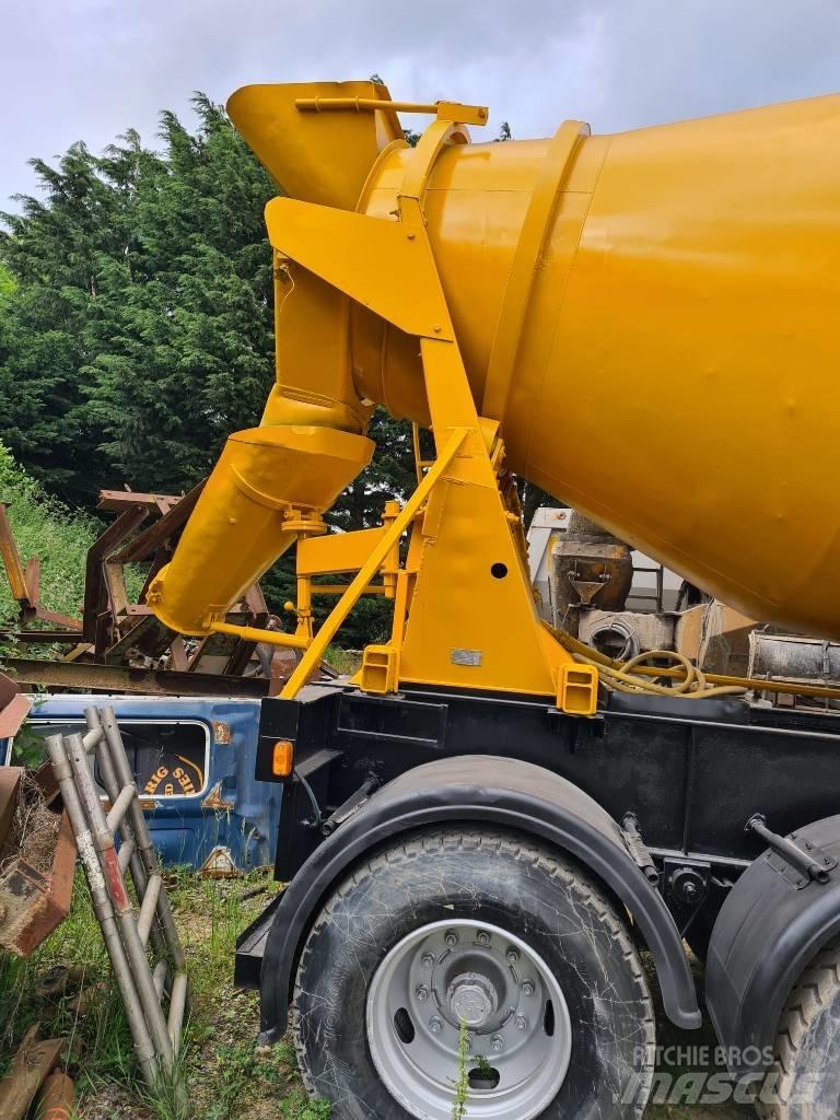  Concrete Mixer Alte remorci