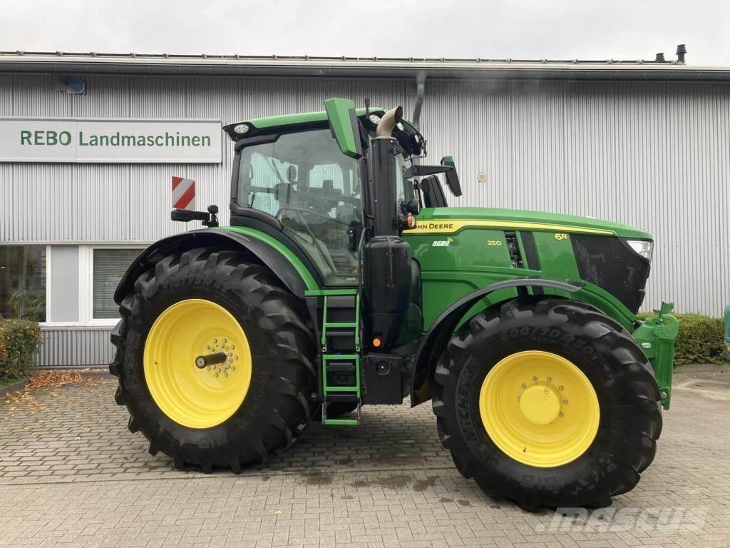 John Deere 6R250 Tractoare