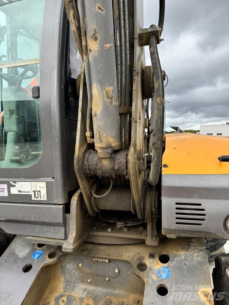 Mecalac 12 MTX Excavatoare cu roti