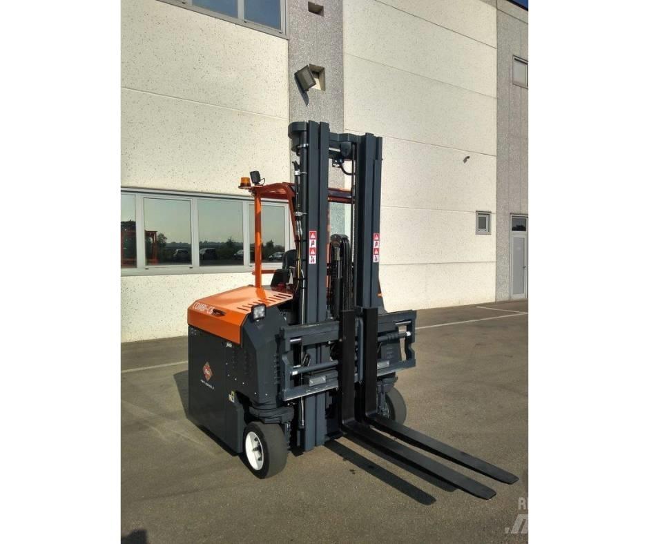 Combilift C3000CBE Stivuitoare pentru culoare inguste