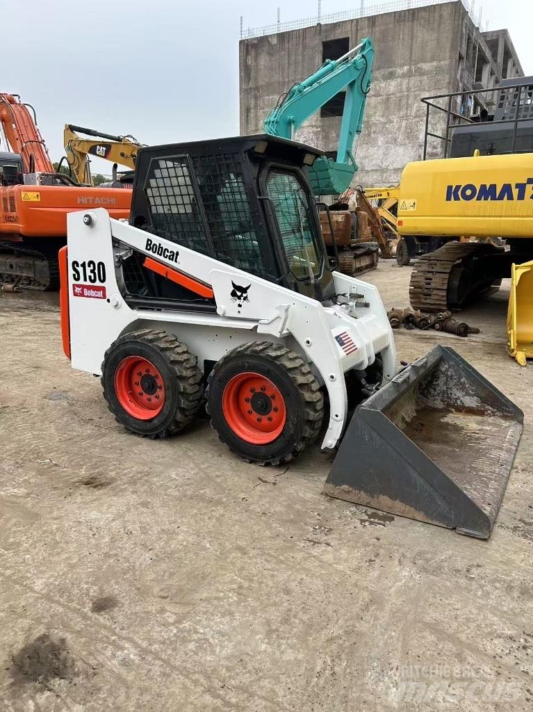 Bobcat S 130 Mini incarcator