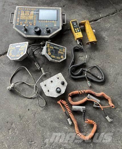 Volvo P 7820C Pavatoare asfalt