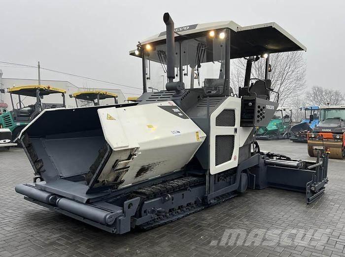 Volvo P 7820C Pavatoare asfalt