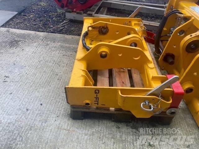 JCB QFIT HEADSTOCK Alte masini si accesorii pentru încarcat si sapaturi