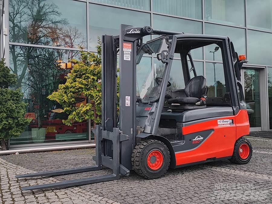 Linde E30L-01 Stivuitor electric