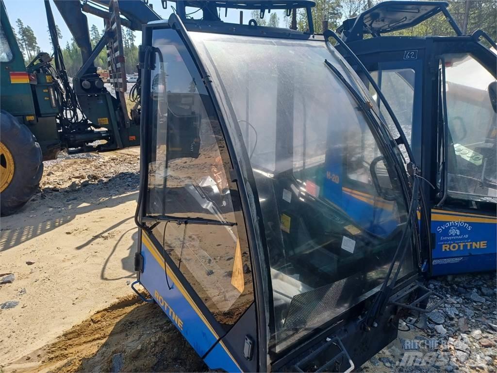 Rottne H14 Cabine si interior