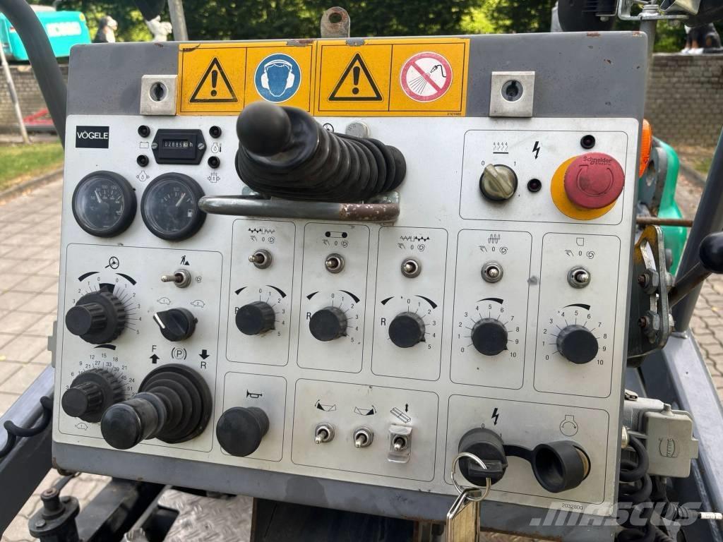 Vögele Super 800 Pavatoare asfalt