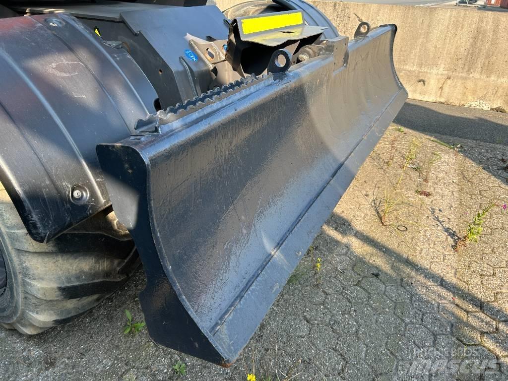 Hitachi ZX95W-7 Excavatoare cu roti
