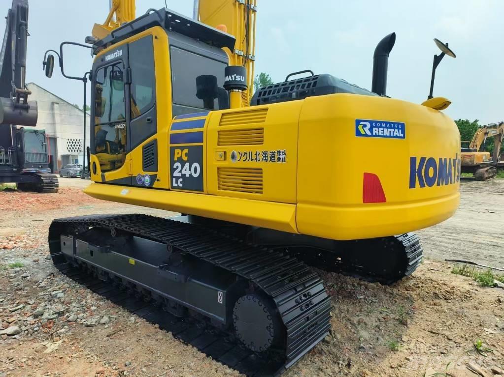Komatsu PC 240-8 Excavatoare 7t - 12t