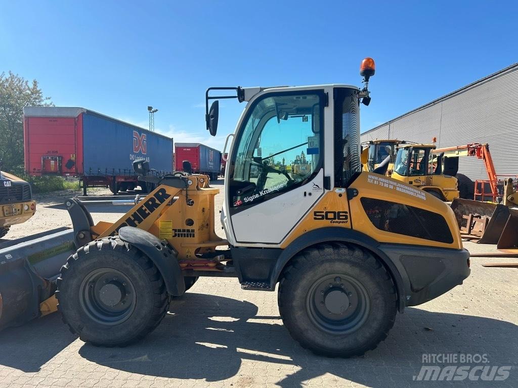 Liebherr L 506 Incarcator pe pneuri