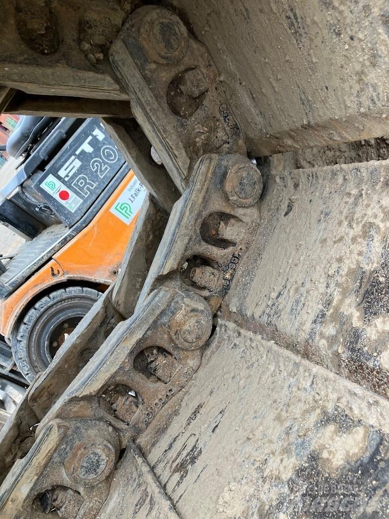 CAT 326 Excavatoare pe șenile
