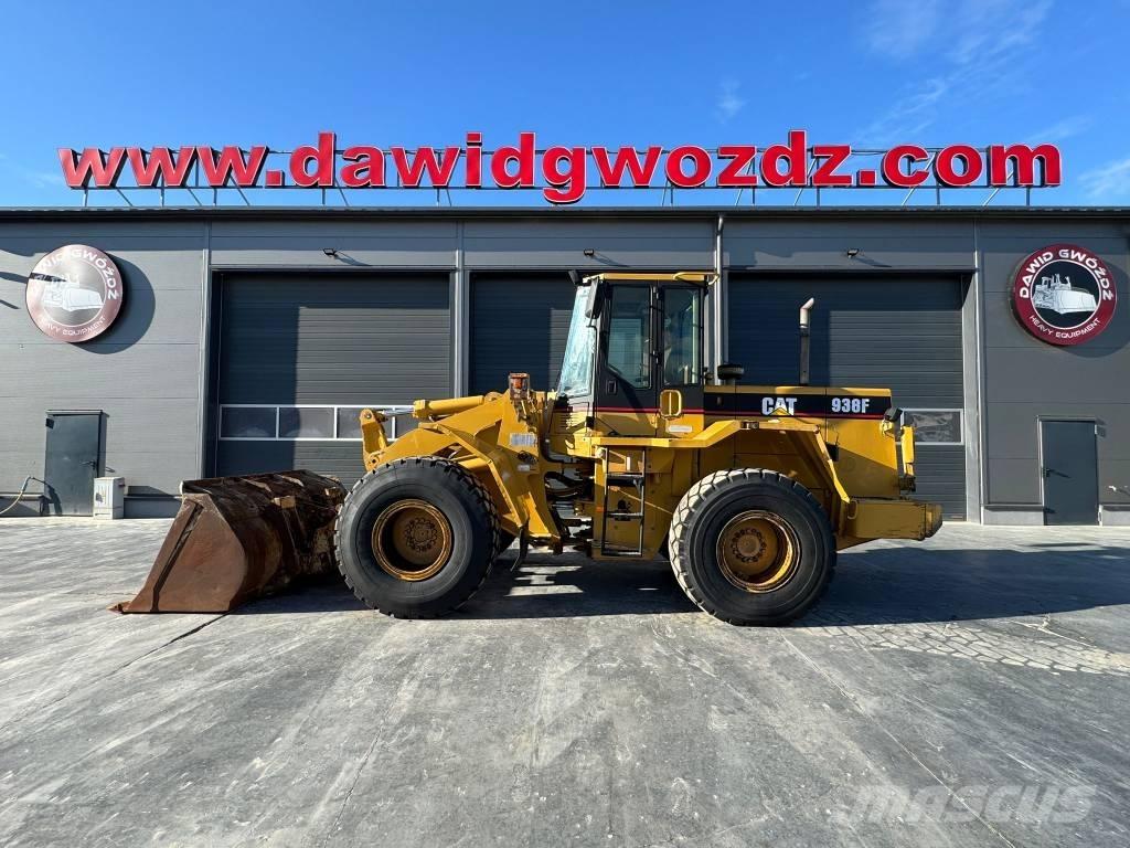 CAT 938 F Incarcator pe pneuri