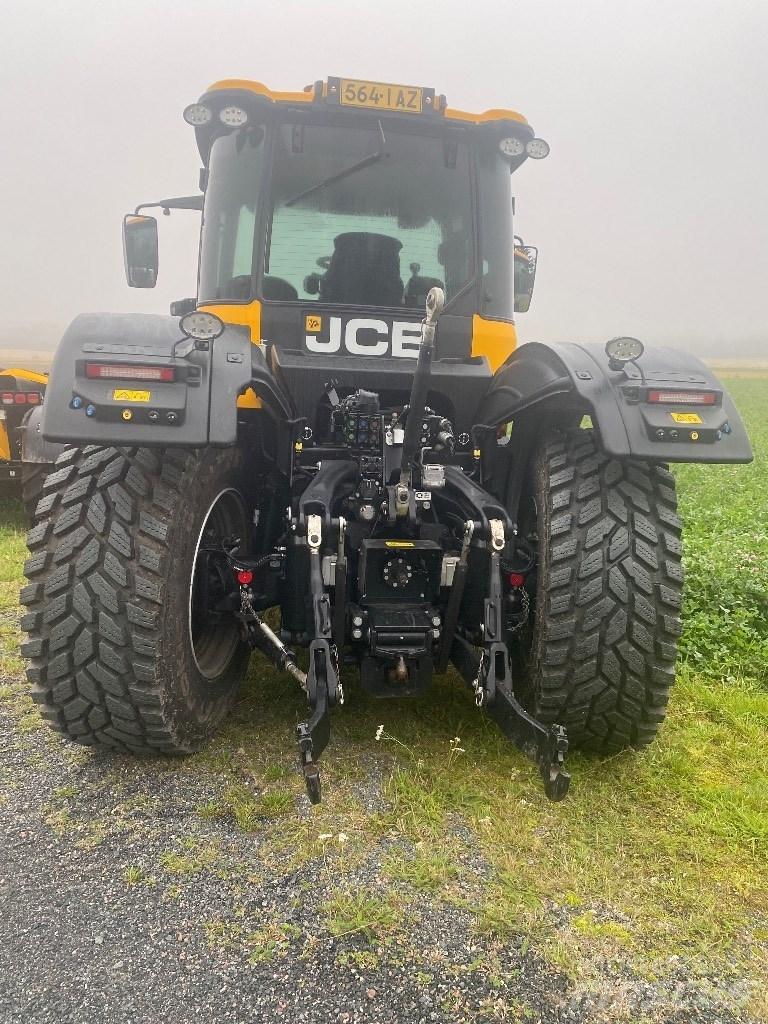 JCB Fastrac 4220 Tractoare