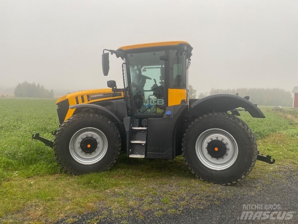 JCB Fastrac 4220 Tractoare