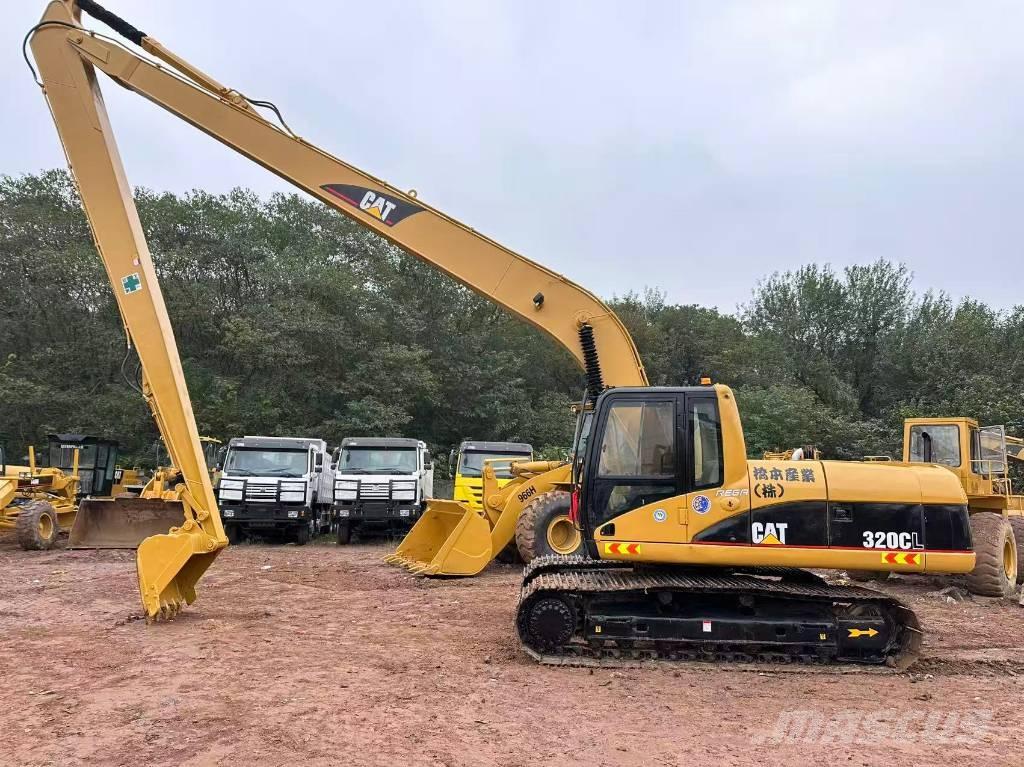 CAT 320 C L Excavatoare cu brat lung