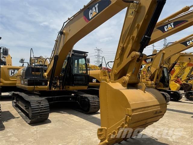 CAT 323 D L Excavatoare pe șenile
