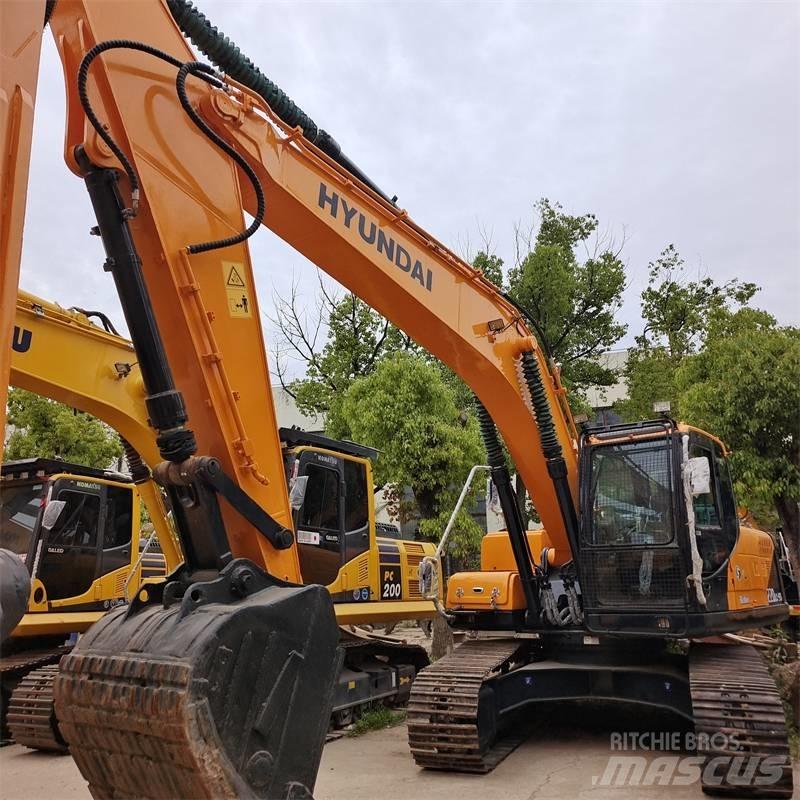 Hyundai 220LC -9S Excavatoare pe șenile

