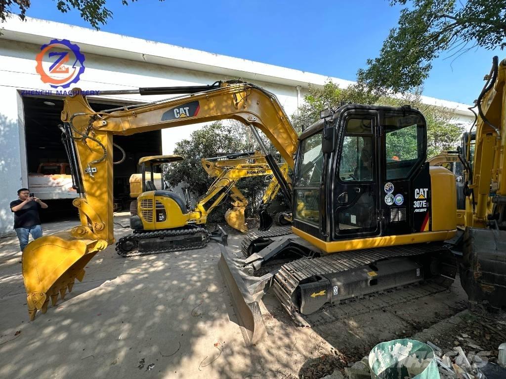 CAT 307 E2 Excavatoare 7t - 12t