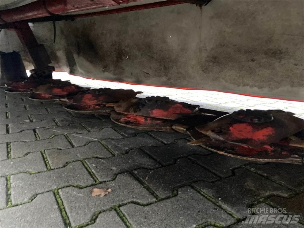 Kuhn GMD 4010-FF Cositoare de iarba cu umidificator