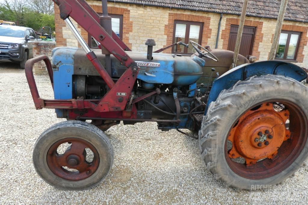 Fordson Super Major Tractoare