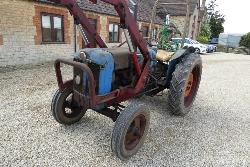 Fordson Super Major Tractoare