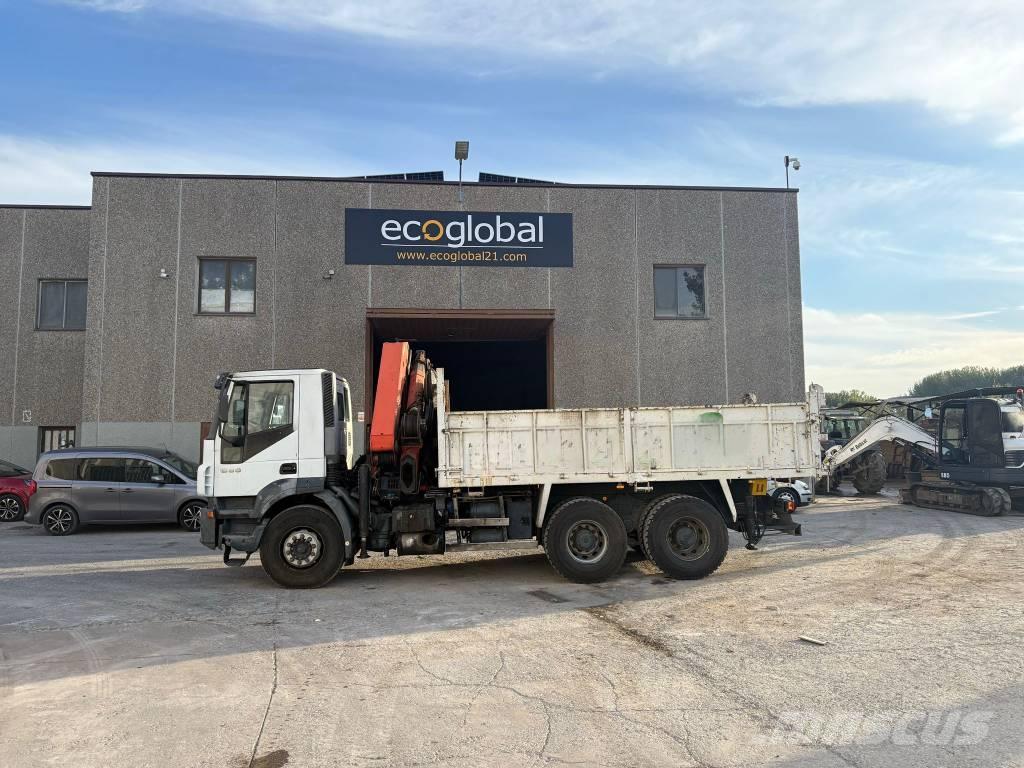 Iveco Trakker 380 Camioane cu macara