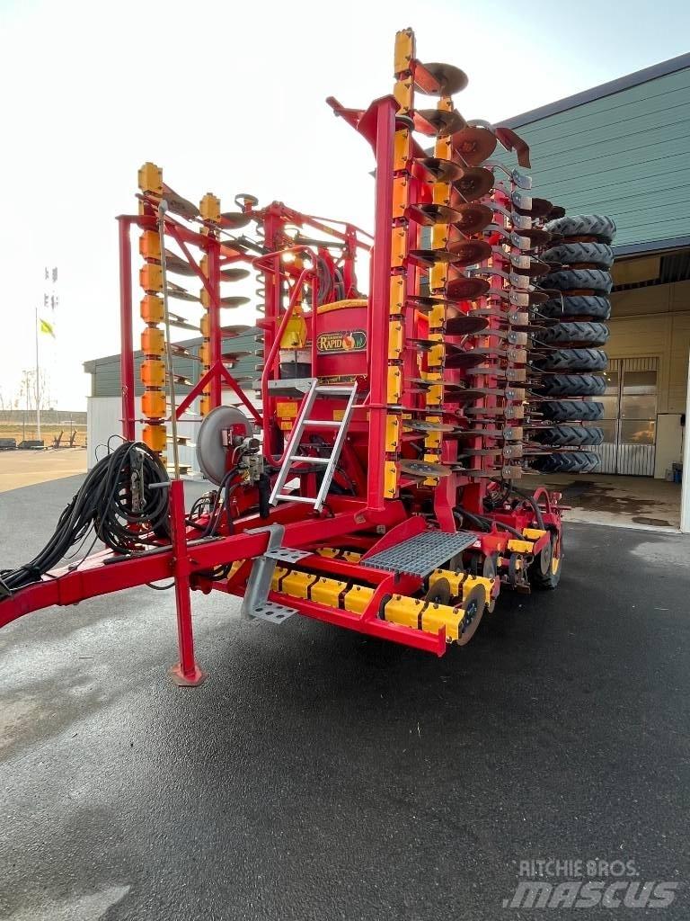Väderstad Rapid800 Perforatoare
