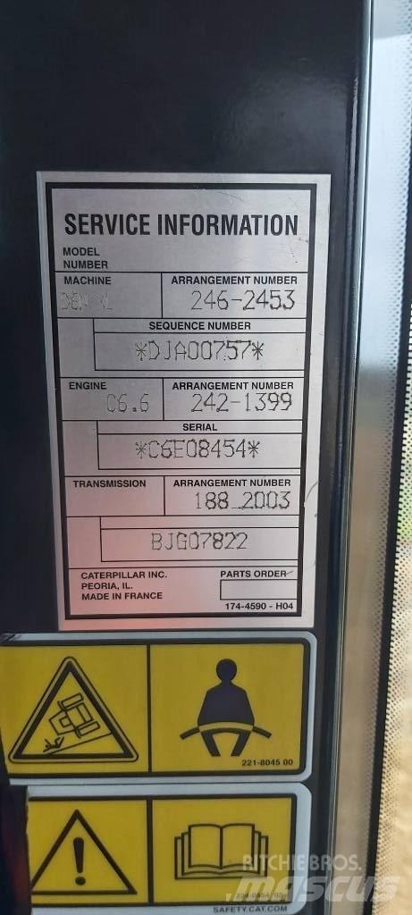 CAT D6N XL Buldozere pe senile