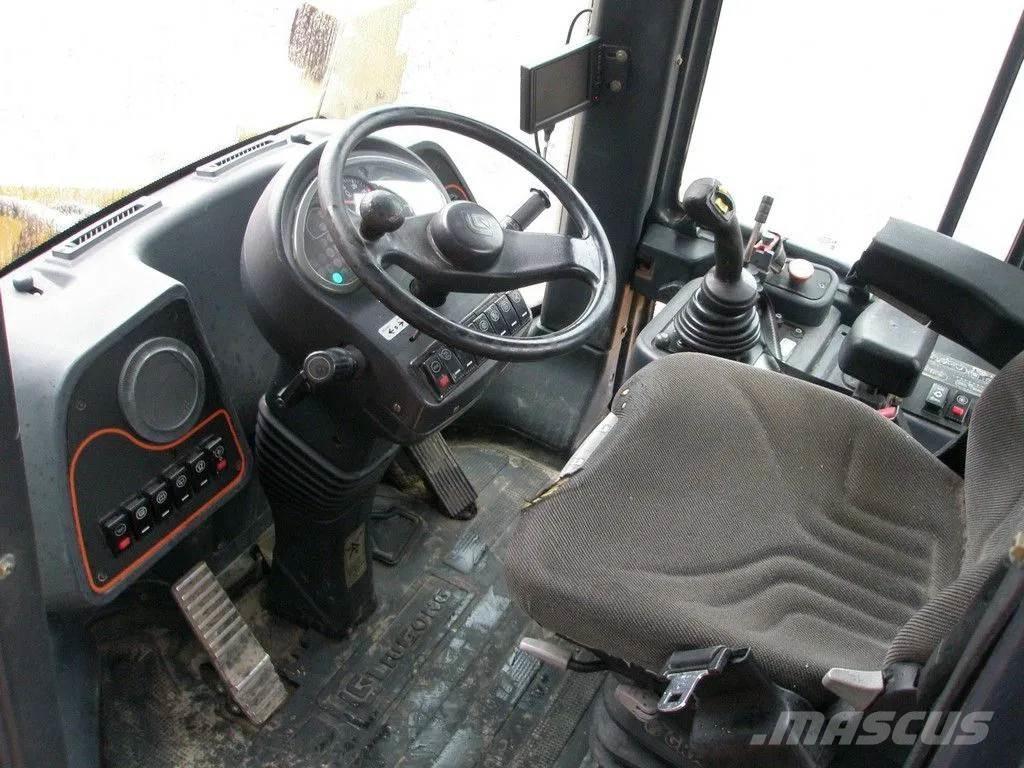 LiuGong CLG856-3 Incarcator pe pneuri