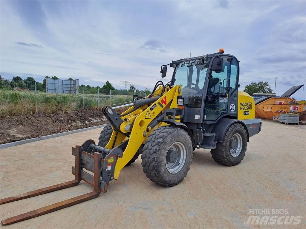 Wacker Neuson WL60 Incarcator pe pneuri