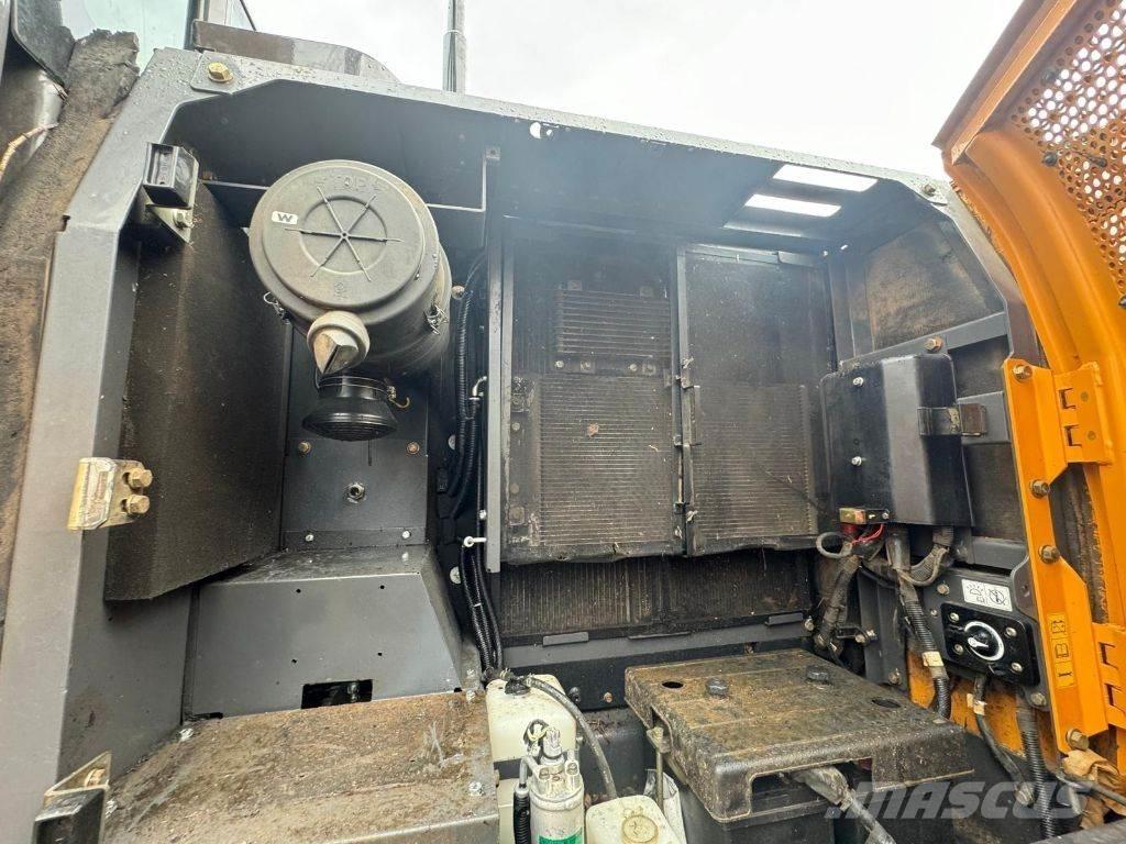 CASE CX 180 D Excavatoare pe șenile
