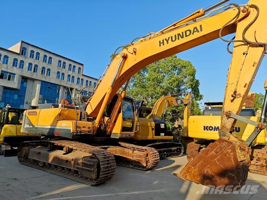 Hyundai R300LC-9S Excavatoare pe șenile

