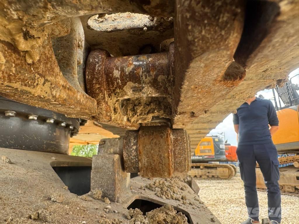 CASE CX 250 D Excavatoare pe șenile
