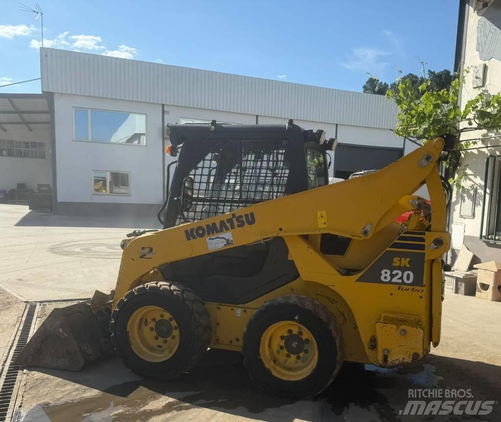 Komatsu SK 820-5 Mini incarcator