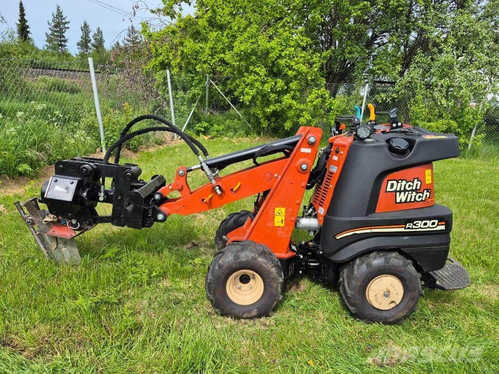 Ditch Witch R300 Excavatoare de santuri