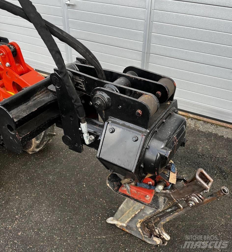 Ditch Witch R300 Excavatoare de santuri