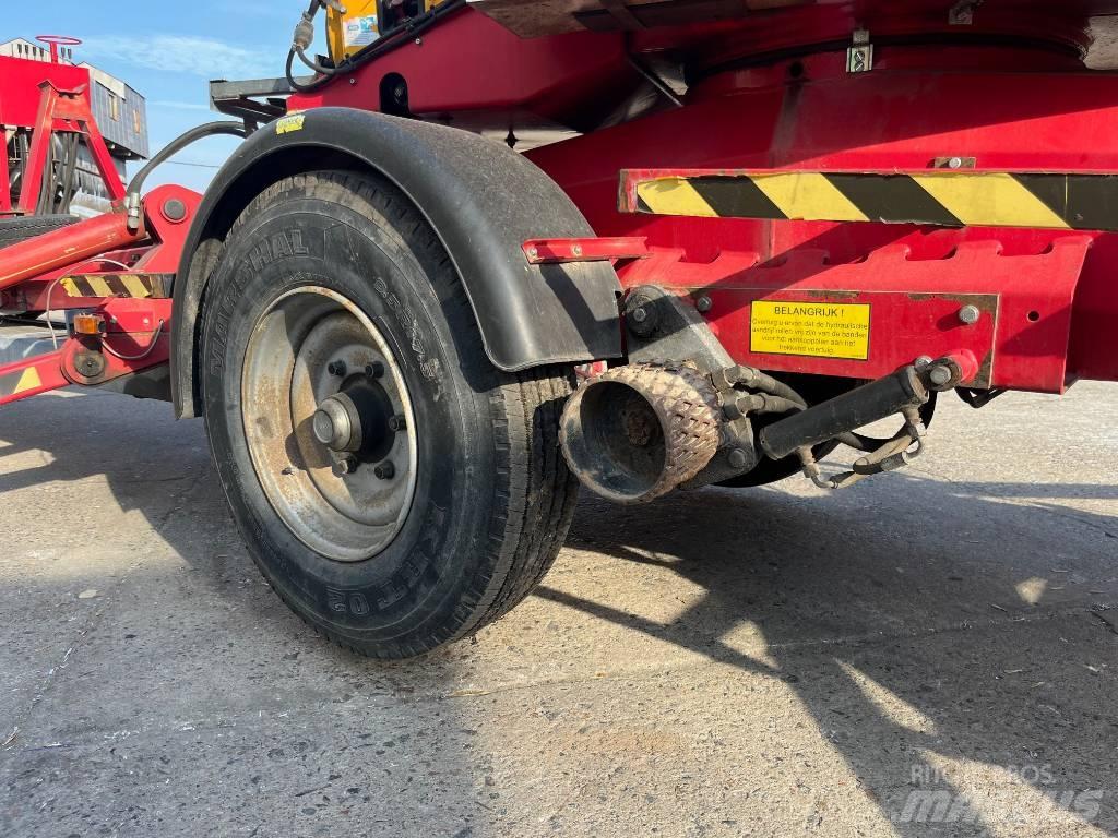Denka-Lift DL 28 Platforme aeriene montate pe remorca