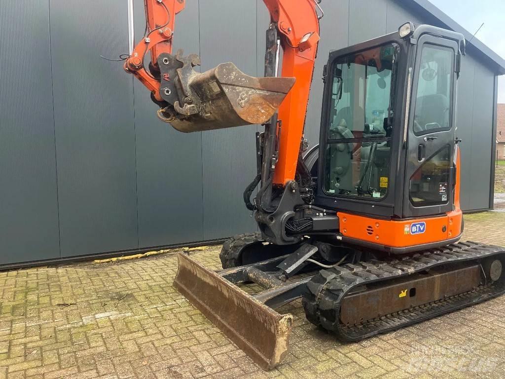 Hitachi U55-5a Mini excavatoare < 7t