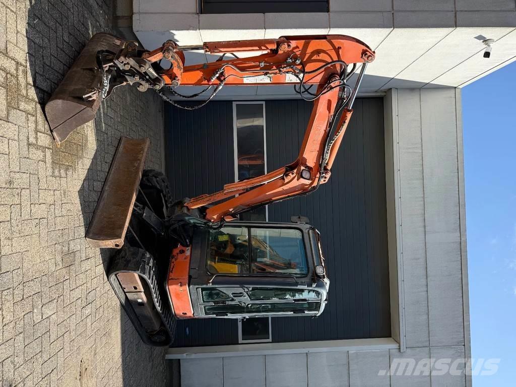 Hitachi ZX30U Mini excavatoare < 7t