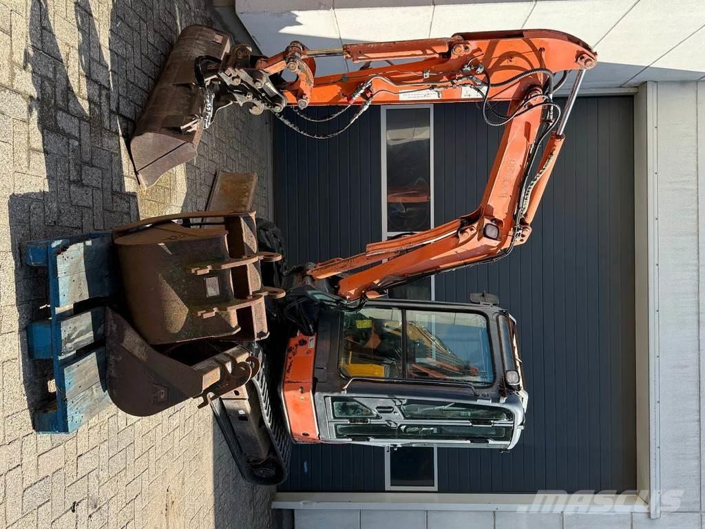 Hitachi ZX30U Mini excavatoare < 7t
