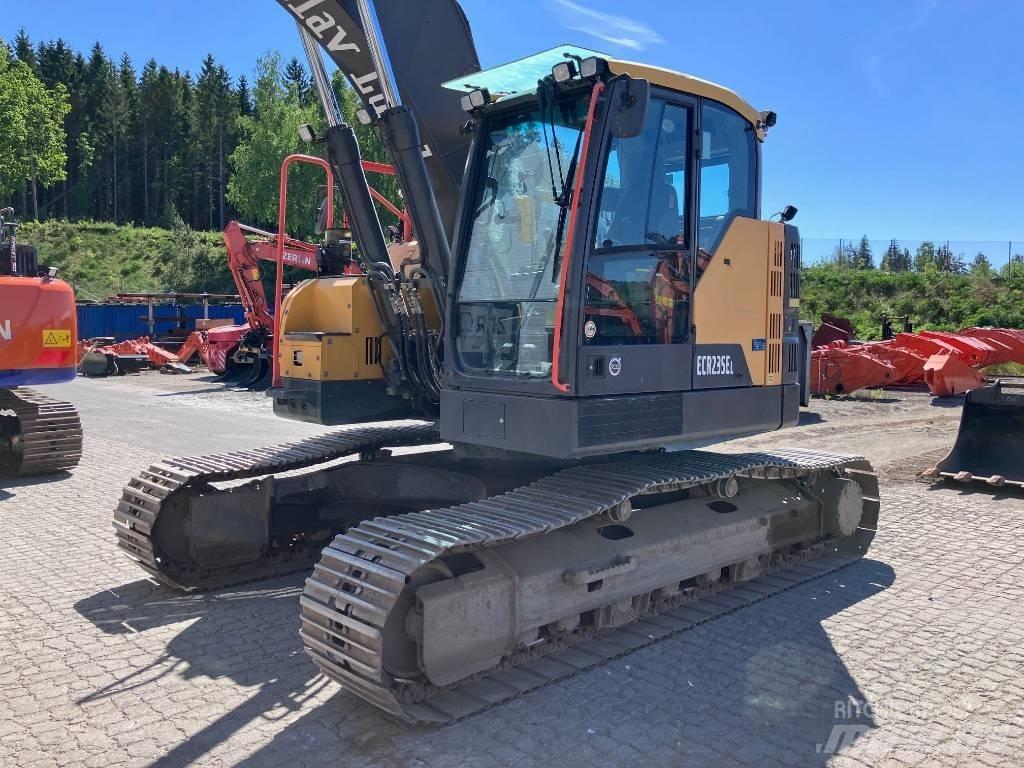 Volvo ECR235EL Excavatoare pe șenile

