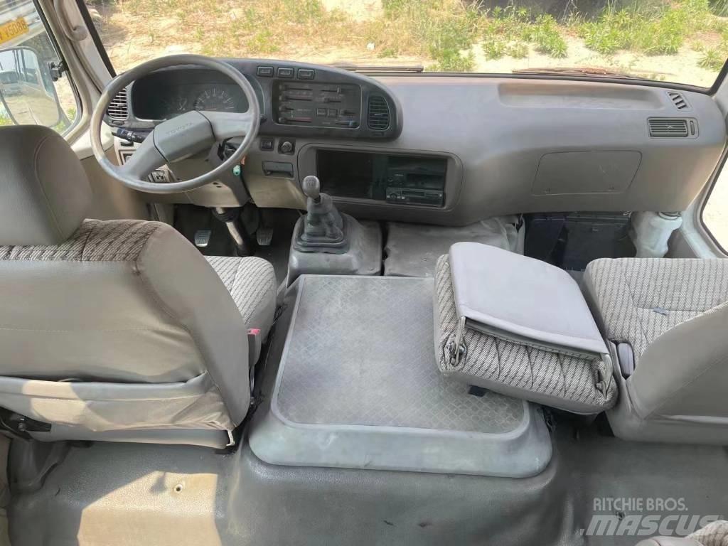 Toyota Coaster Bus Mini autobuze
