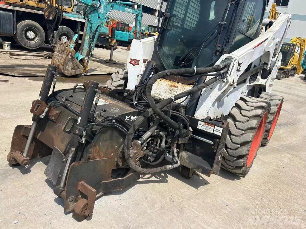 Bobcat S 750 Mini incarcator