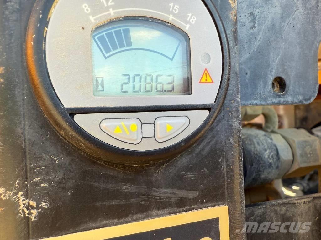 Thwaites 6T Minitractor de teren