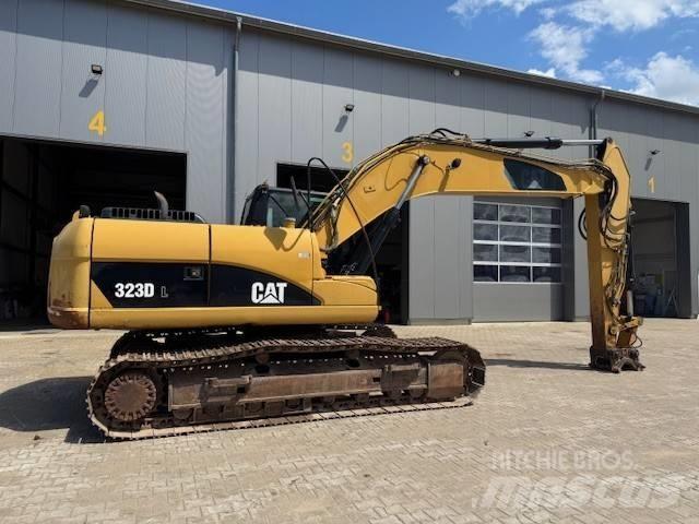 CAT 323 D L Excavatoare pe șenile
