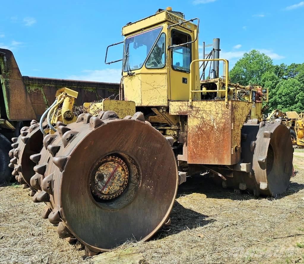 CAT 826 B Compactoare sol