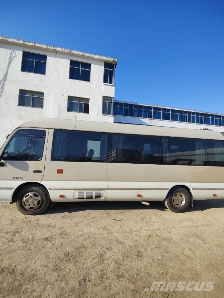 Toyota Coaster Autobuze intercity
