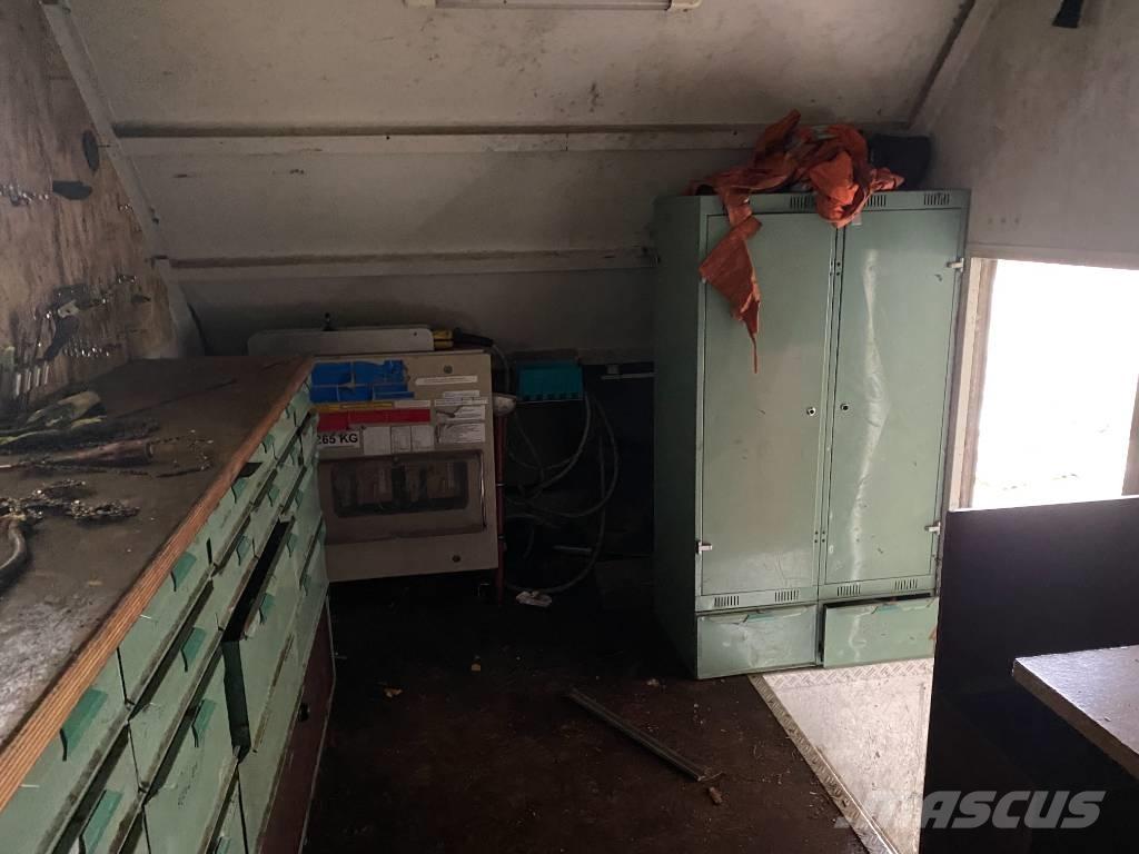 DAF AE55CE Platforme aeriene montate pe remorca