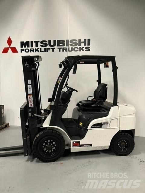 Mitsubishi FD25N3 Stivuitor diesel